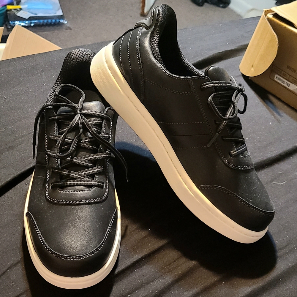 Black and White Minimalist Sneakers with Platform Sole